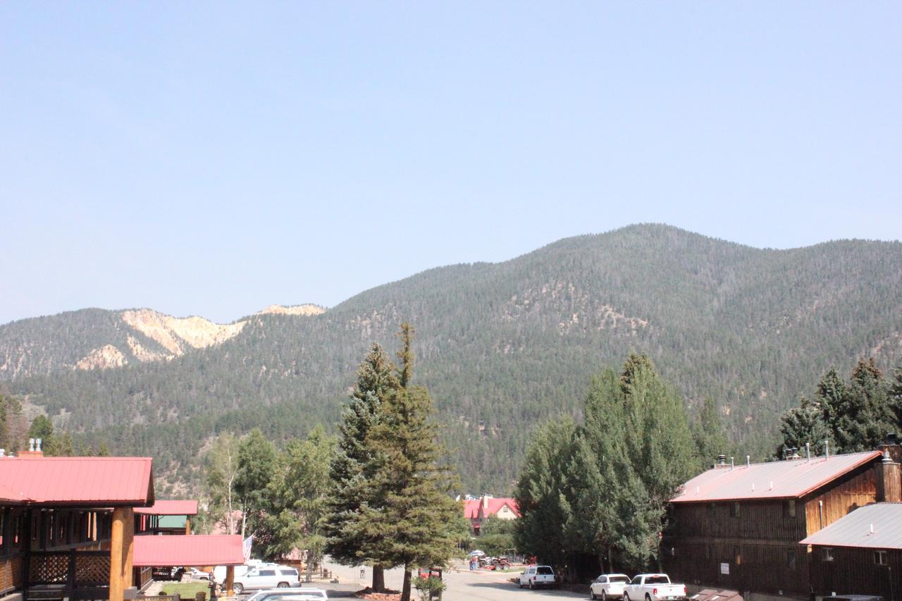 Copper King Lodge Ред-Ривер Экстерьер фото